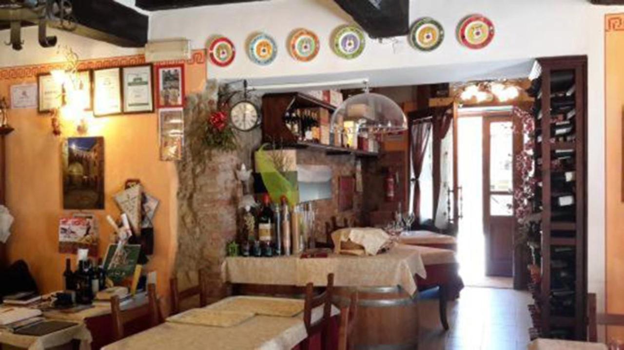 B&B Il Glicine Montefollonico Экстерьер фото